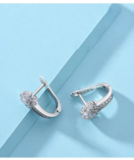 Destellos Eternos: Pendientes con Zirconias que Iluminan Tu Estilo