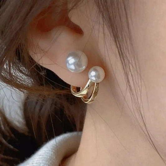Toque de Perla: Pendientes con Perlas en las Extremidades