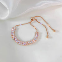 Brillo a Tu Ritmo: Pulsera Ajustable en Plata u Oro con Zirconias de Fantasía