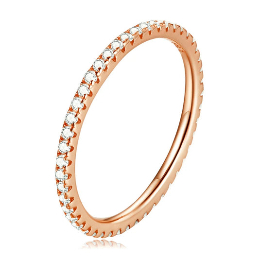 Círculo de Color: Anillo en Plata con Zirconias Brillantes en Tonos Variados