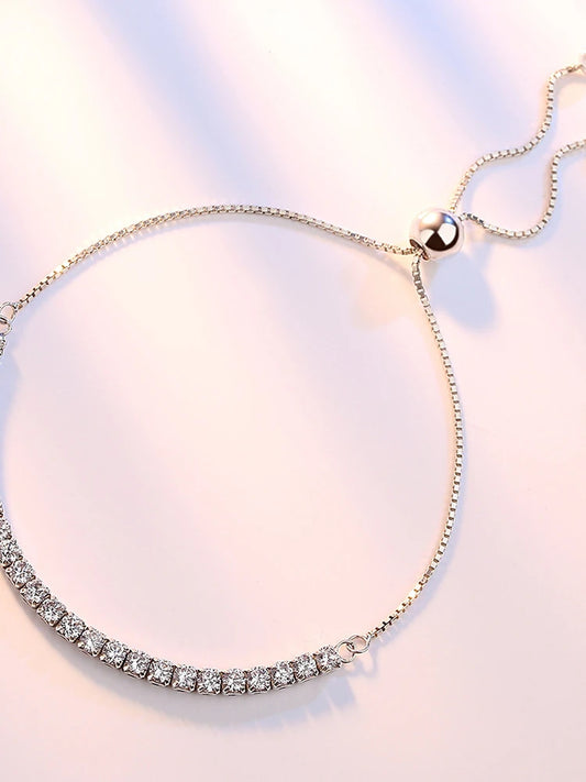 Encaje Perfecto: Pulsera Ajustable en Plata con Zirconias