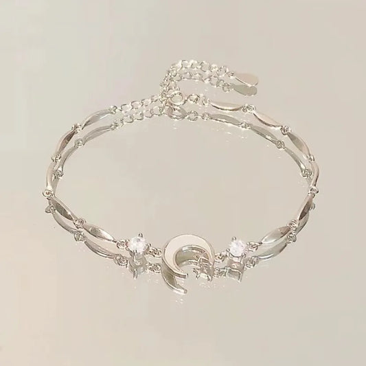 Tu Estilo, Tu Pulsera: Brazalete Ajustable en Plata u Oro con Variantes Decorativas