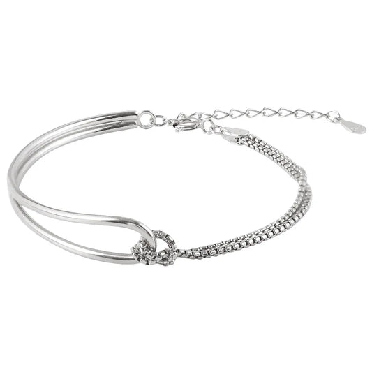 Cadenas con Alma: Pulsera en Plata con Eslabones de Patrones Variados