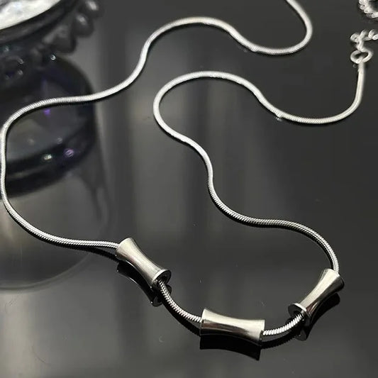 Diseño Libre: Collar en Plata con Cadena Irregular﻿
