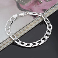 A Tu Ritmo: Pulsera de Cadena en Plata Disponible en Varios Grosores