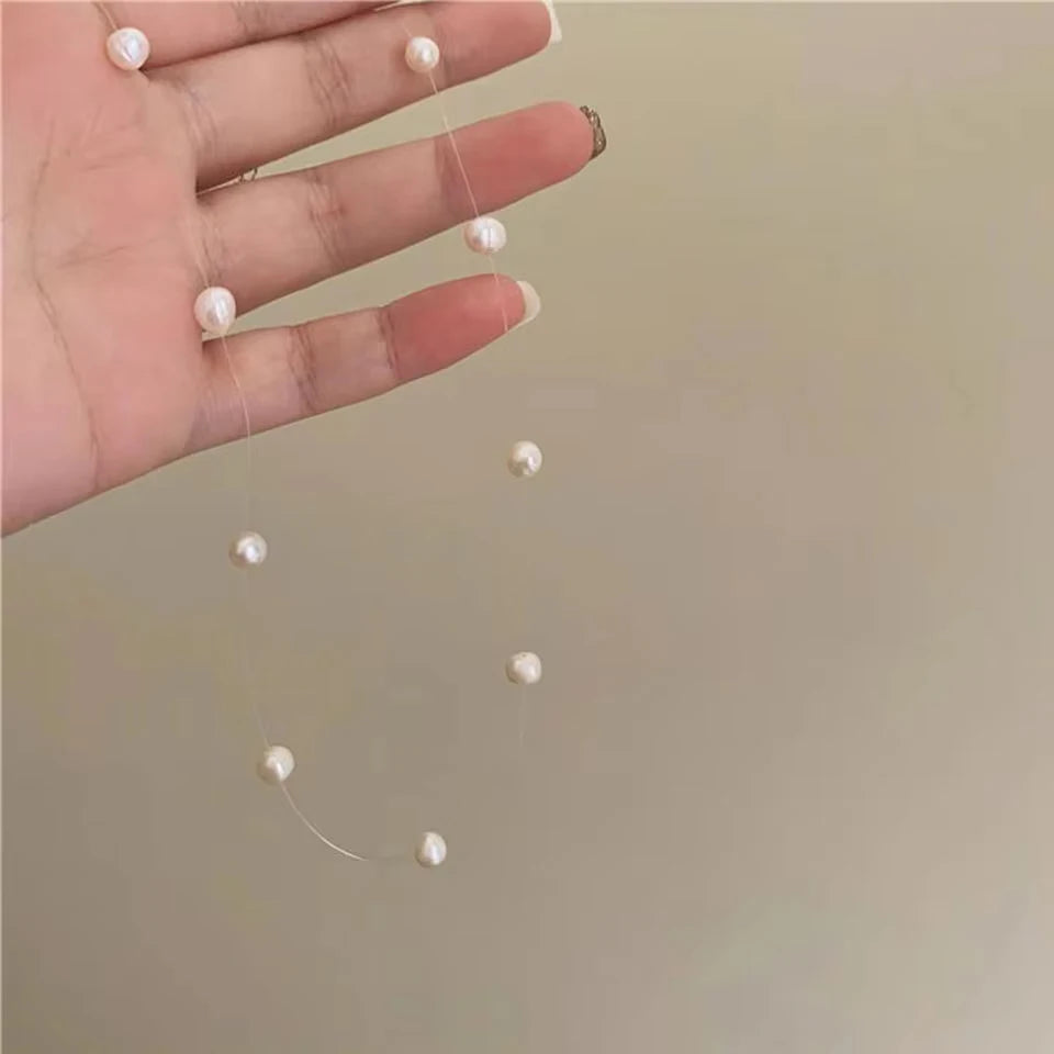 Luz Delicada: Collar Fino con Perlas o Zirconias