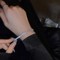 Brillo a Tu Ritmo: Pulsera Ajustable en Plata u Oro con Zirconias de Fantasía