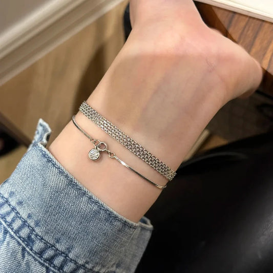 Luz en Secuencia: Pulsera en Plata u Oro con Cadena de Segmentos Finos