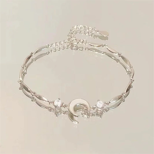 Tu Estilo, Tu Pulsera: Brazalete Ajustable en Plata u Oro con Variantes Decorativas
