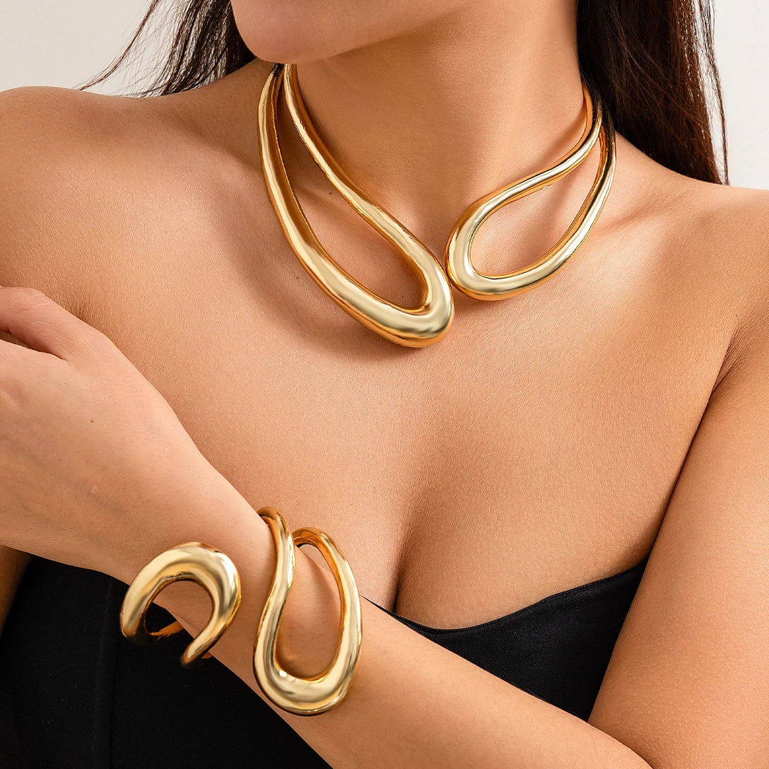 Poder Sutil: Collar y Pulsera Abiertos en Plata u Oro de Diseño Macizo