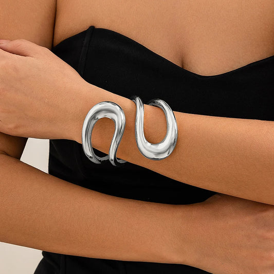 Poder Sutil: Collar y Pulsera Abiertos en Plata u Oro de Diseño Macizo