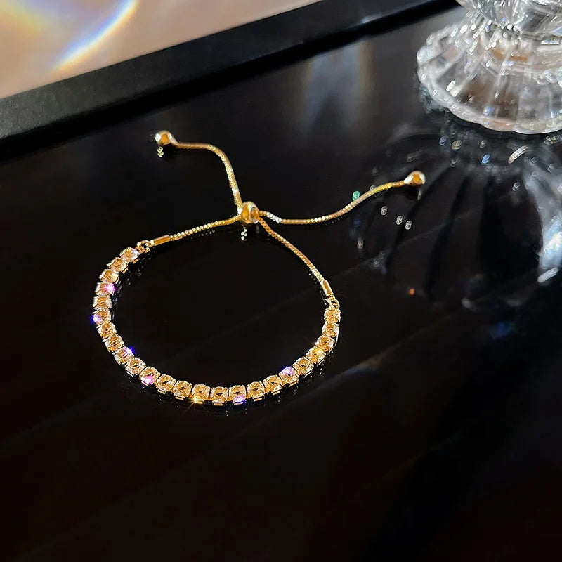Brillo a Tu Ritmo: Pulsera Ajustable en Plata u Oro con Zirconias de Fantasía