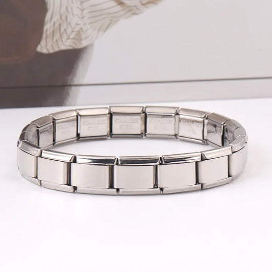 Movimiento Natural: Pulsera Modular en Plata con Ajuste Flexible
