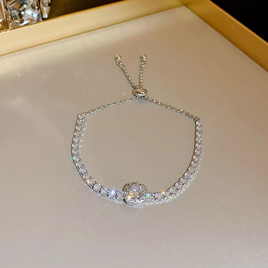 Brillo a Tu Ritmo: Pulsera Ajustable en Plata u Oro con Zirconias de Fantasía