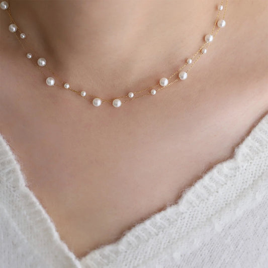 Luz Delicada: Collar Fino con Perlas o Zirconias