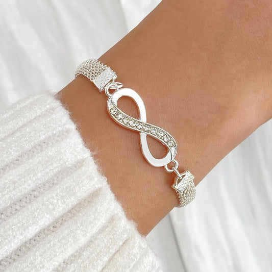 Trilogía de Amor: Set de 3 Pulseras en Plata u Oro con Infinito, Tennis y Corazones