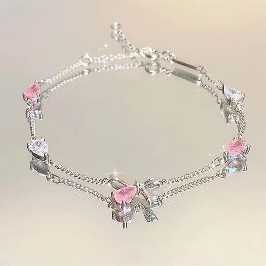 Tu Estilo, Tu Pulsera: Brazalete Ajustable en Plata u Oro con Variantes Decorativas