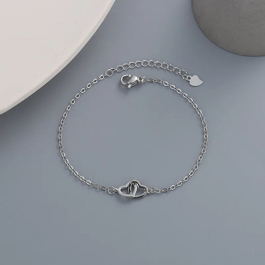 Cadenas con Alma: Pulsera en Plata con Eslabones de Patrones Variados