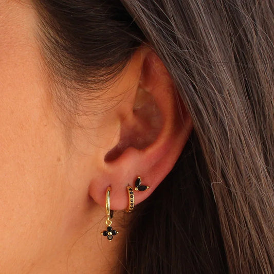 Composición Perfecta: Set de 3 Pendientes con Formas y Colores Únicos