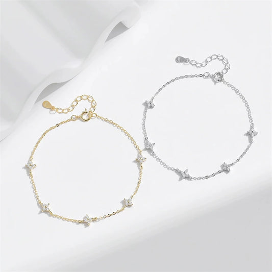 Flores Eternas: Pulsera en Plata u Oro con Detalles Florales