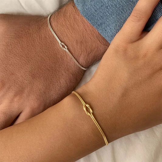 Inicial de Luz: Pulsera en Plata u Oro con Charm Personalizado de Letra