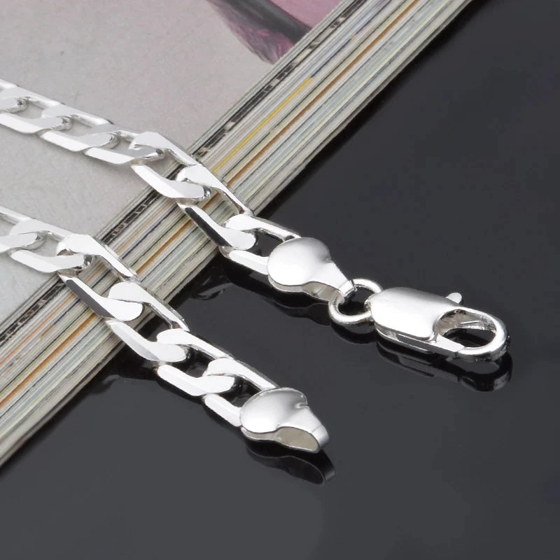 A Tu Ritmo: Pulsera de Cadena en Plata Disponible en Varios Grosores