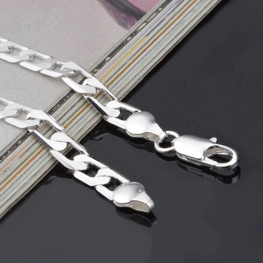 A Tu Ritmo: Pulsera de Cadena en Plata Disponible en Varios Grosores