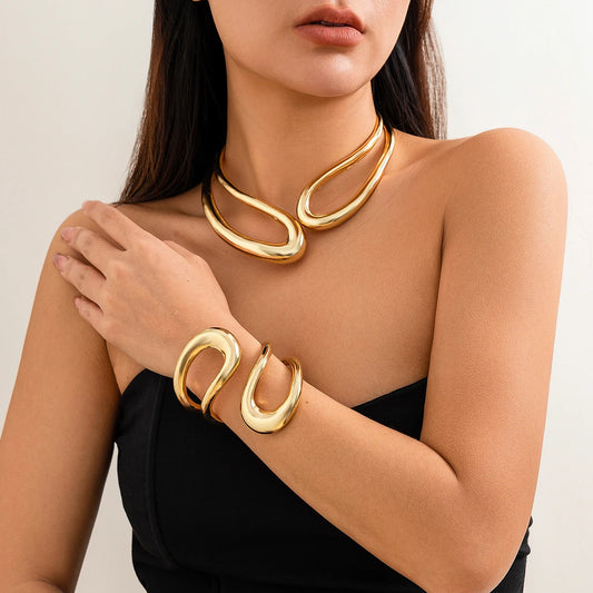 Poder Sutil: Collar y Pulsera Abiertos en Plata u Oro de Diseño Macizo