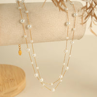 Luz Delicada: Collar Fino con Perlas o Zirconias
