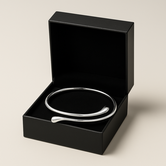 Pulsera Gota de Plata — Elegancia Pura, Inspiración Orgánica