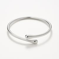 Pulsera Gota de Plata — Elegancia Pura, Inspiración Orgánica